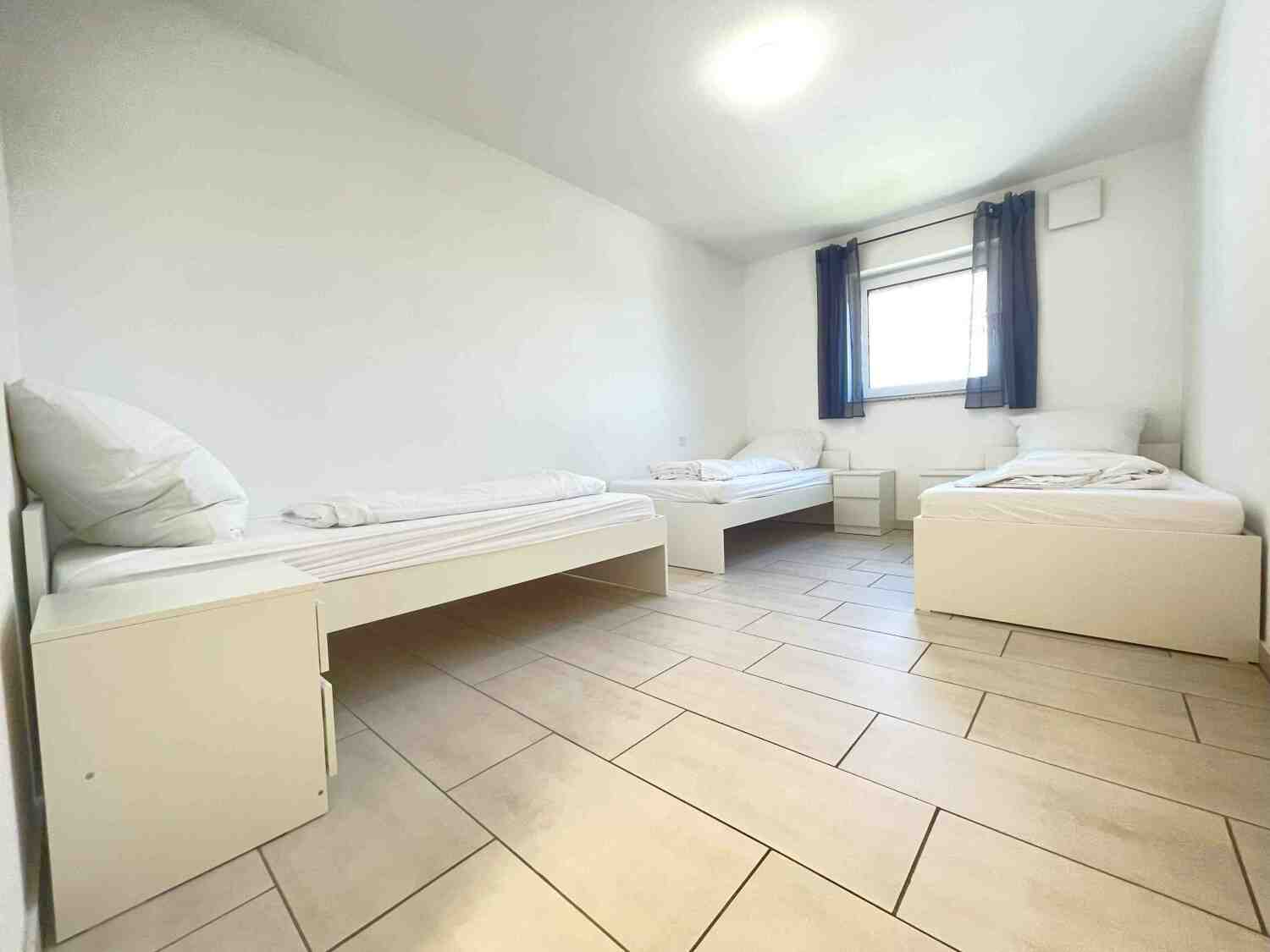 MAX117_ Industriestraße 25b, 93142 Maxhütte-Haidhof (5).jpg