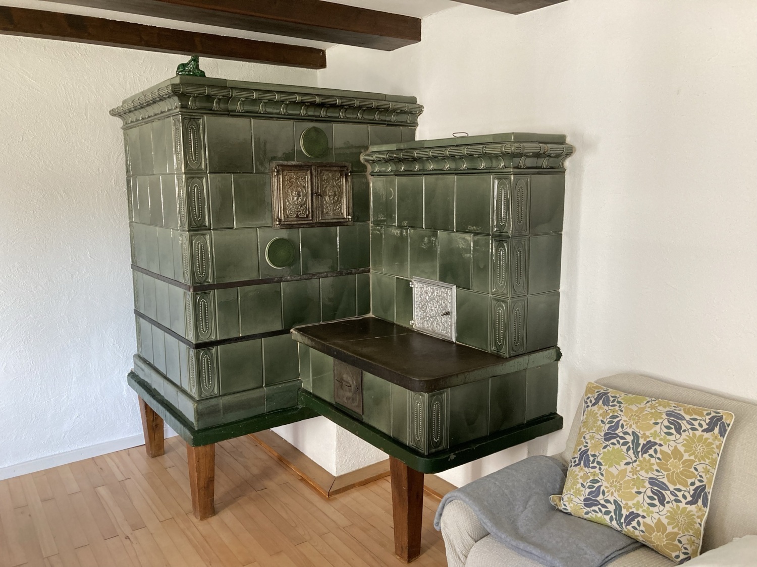 Stube Kachelofen.jpeg