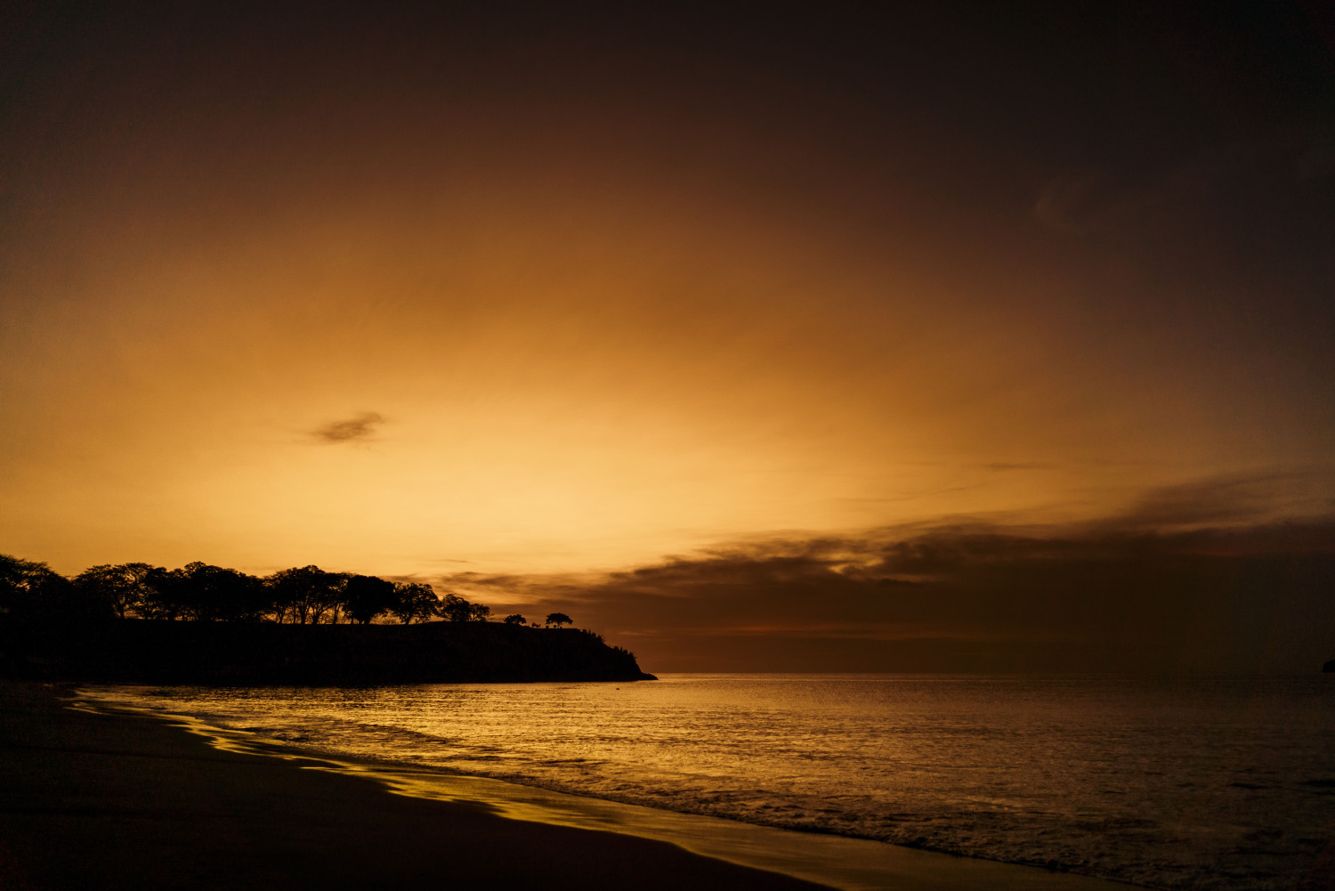 PANAMA_March 2022-116 beach sunset.jpg