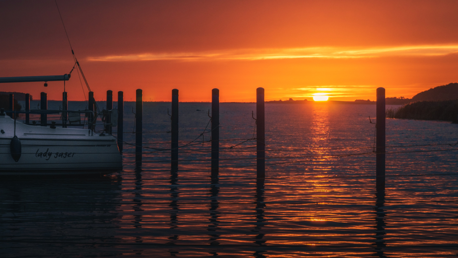 13_Sonnenuntergang Boot.jpg