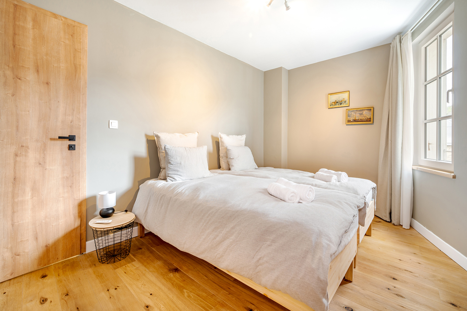 LRoOur-10-02 (14).jpg