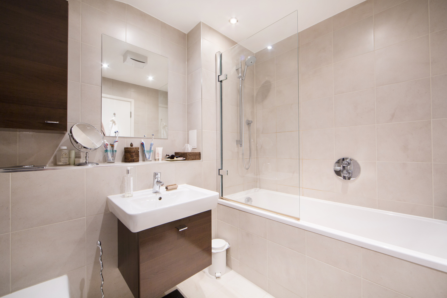 Elbe Street Bathroom re-edit(1).jpg