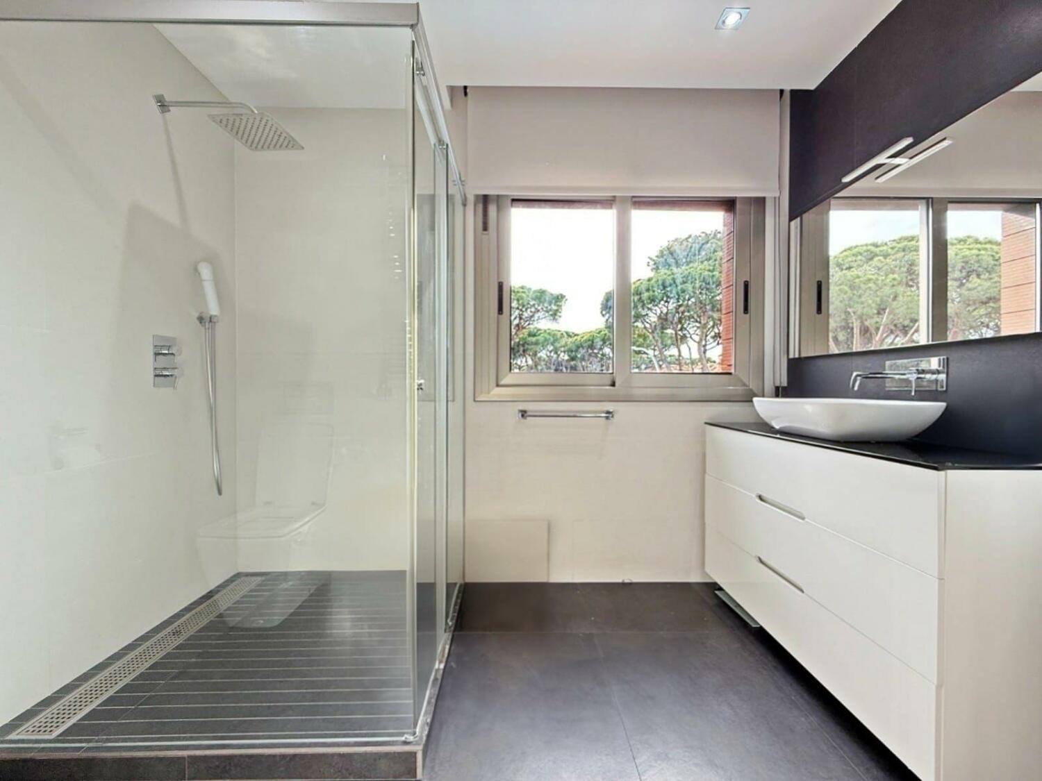 WhatsApp Image 2025-04-24 at 15.57.44.jpeg