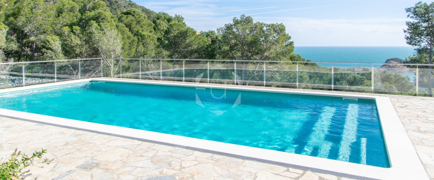 Luxury Holiday Home with pool, with Views of Sa tuna bay, in Begur, Costa Brava, Spain 0001.jpg