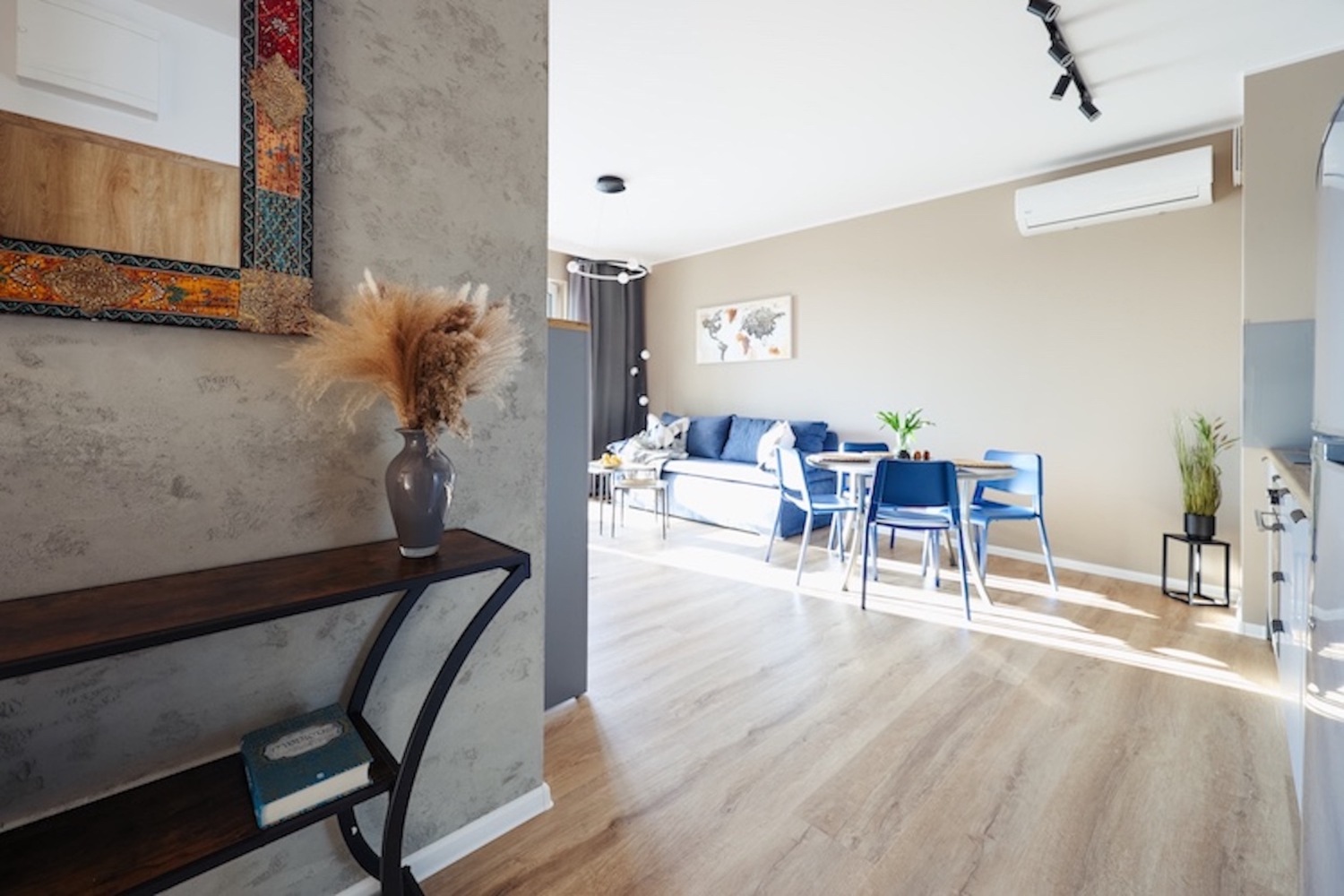 skąpany w słońcu salon.jpg