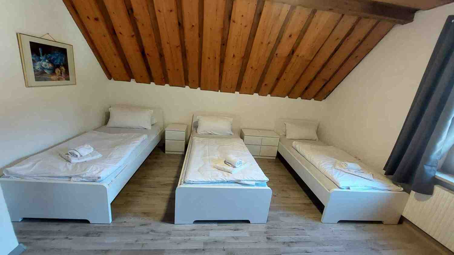 WA122_Am Rasthof 1, 92442 Wackersdorf (6).jpg