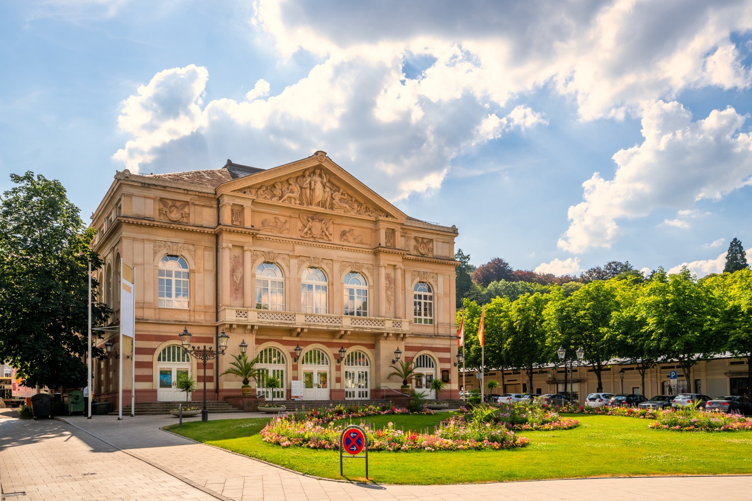 55 shutterstock_1608371614.jpg