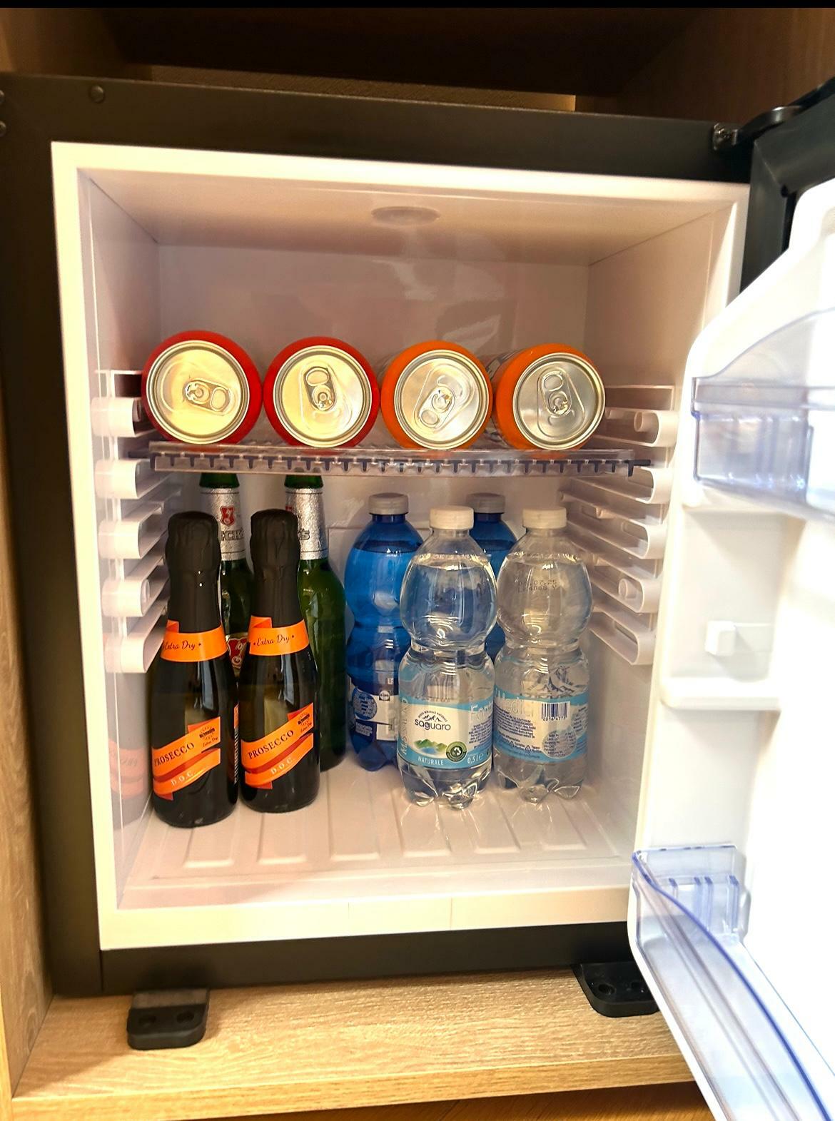 WhatsApp Image 2024-04-17 at 19.56.01(3).jpeg