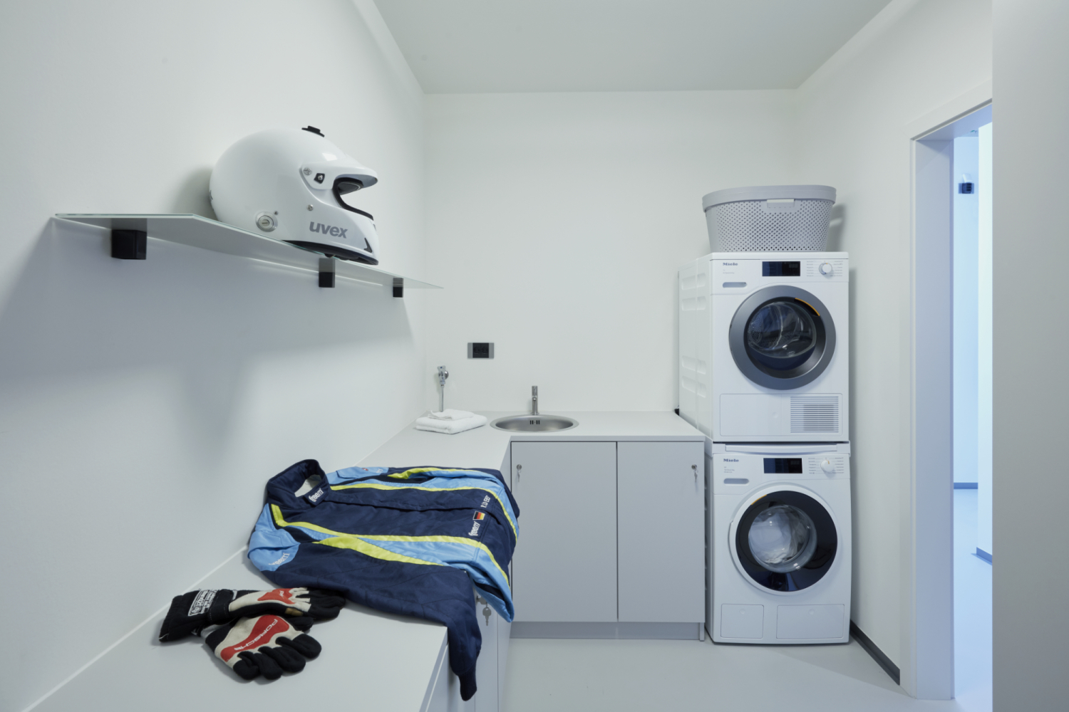 RACERS LODGE-16.05.240740-fert.jpg