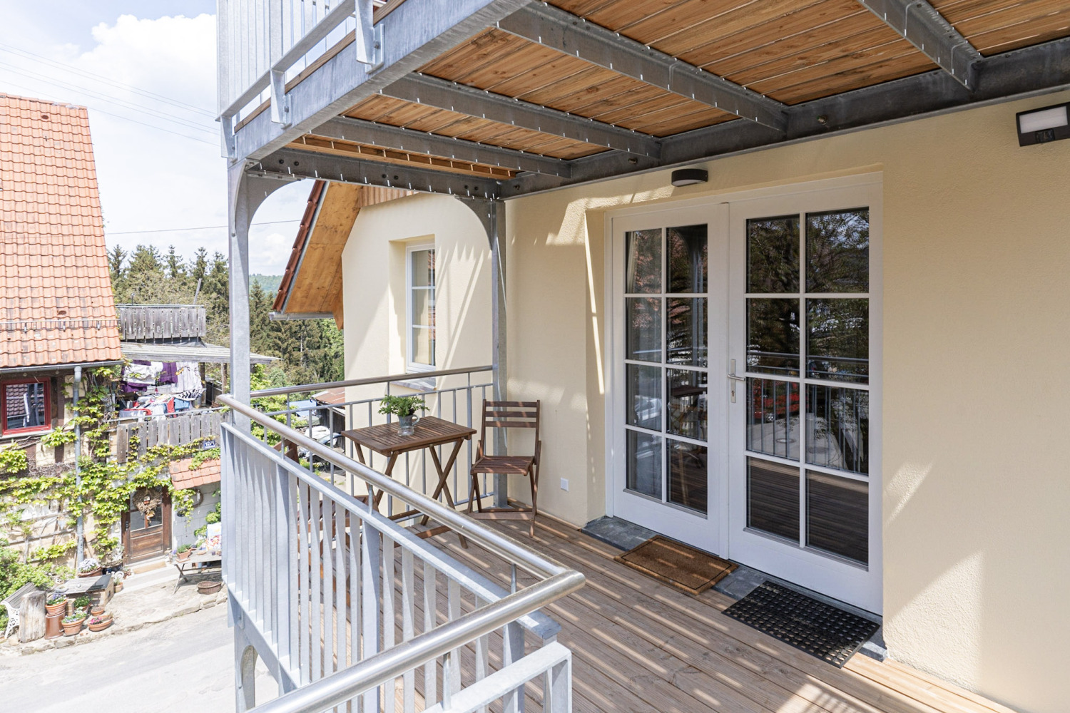 Gästehaus Großhöchberg_Liesel`s Liegewiese_Balkon 1.jpg