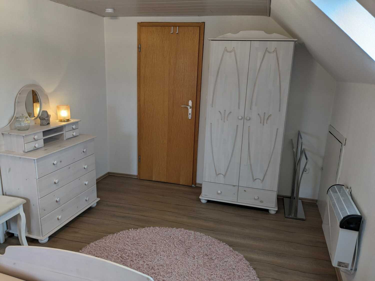 Schlafzimmer2 02.jpg