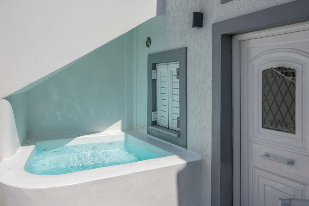 jacuzzi 6.jpg