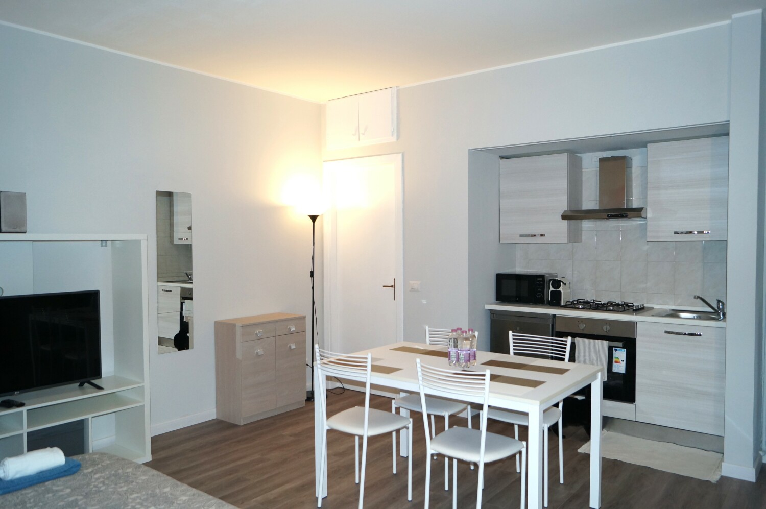 6 - NAVIGLI LIFE - APPARTAMENTO CUCINA 2.JPG