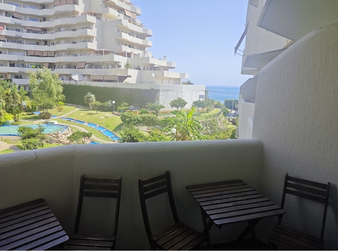 Screenshot_2025-09-24-16-19-27-349_com.miui.gallery-edit (1).jpg