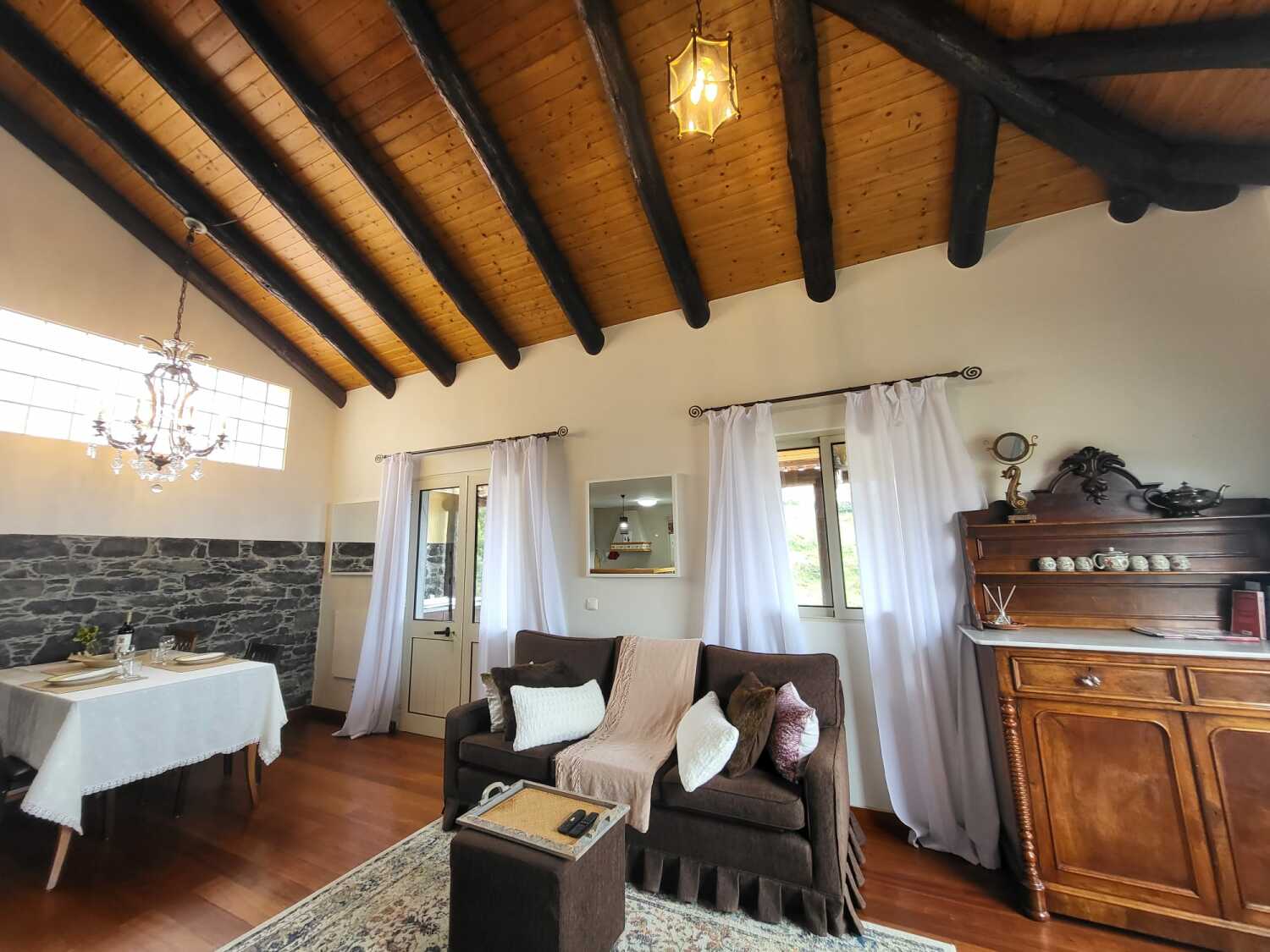 WhatsApp Image 2023-12-04 at 16.54.42 (2).jpeg