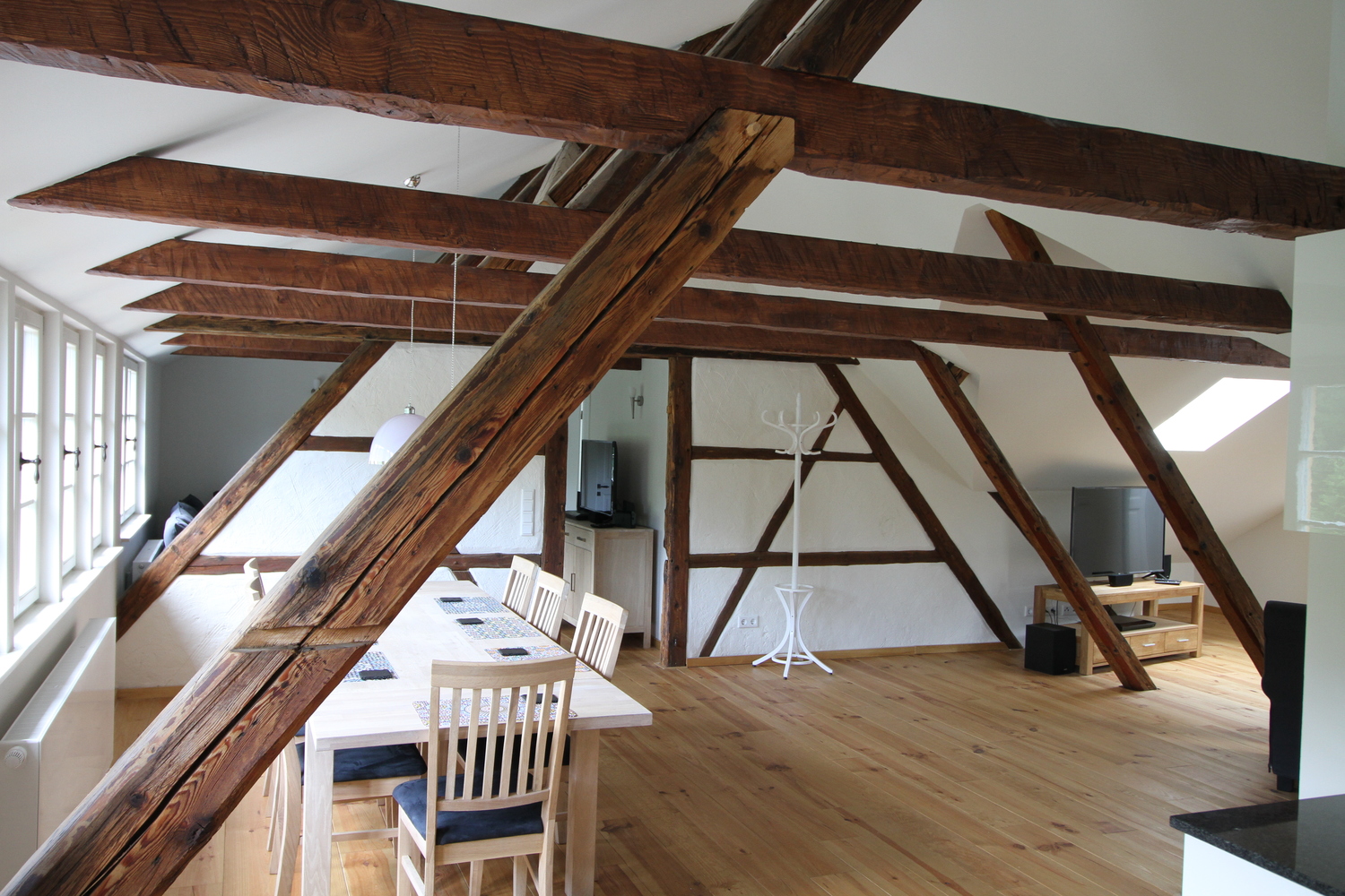 Essbereich von der Küche aus 2019_06_08_1095.JPG