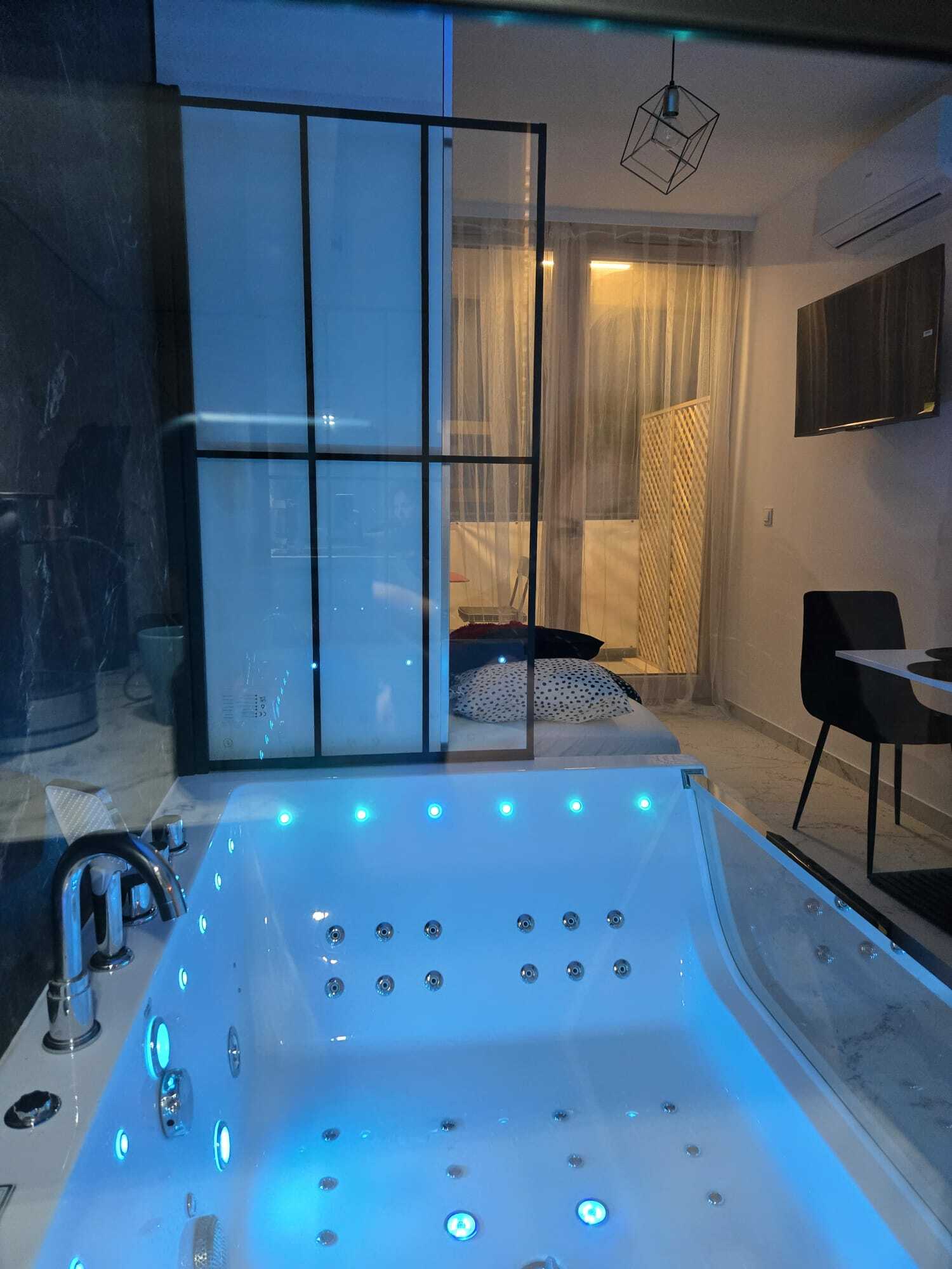 WhatsApp Image 2025-10-21 at 21.53.19 (1).jpeg