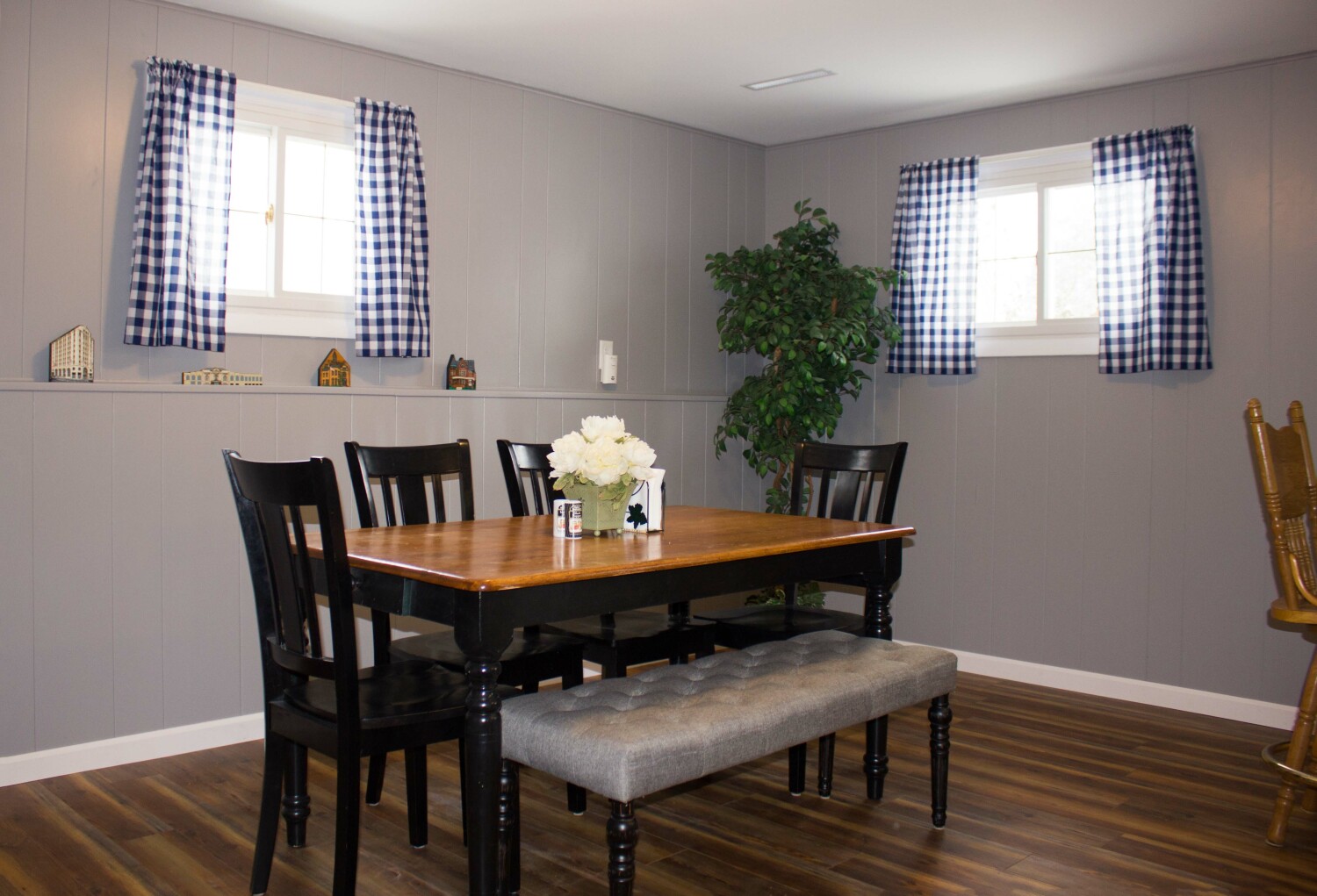 Dining Room Table.jpg