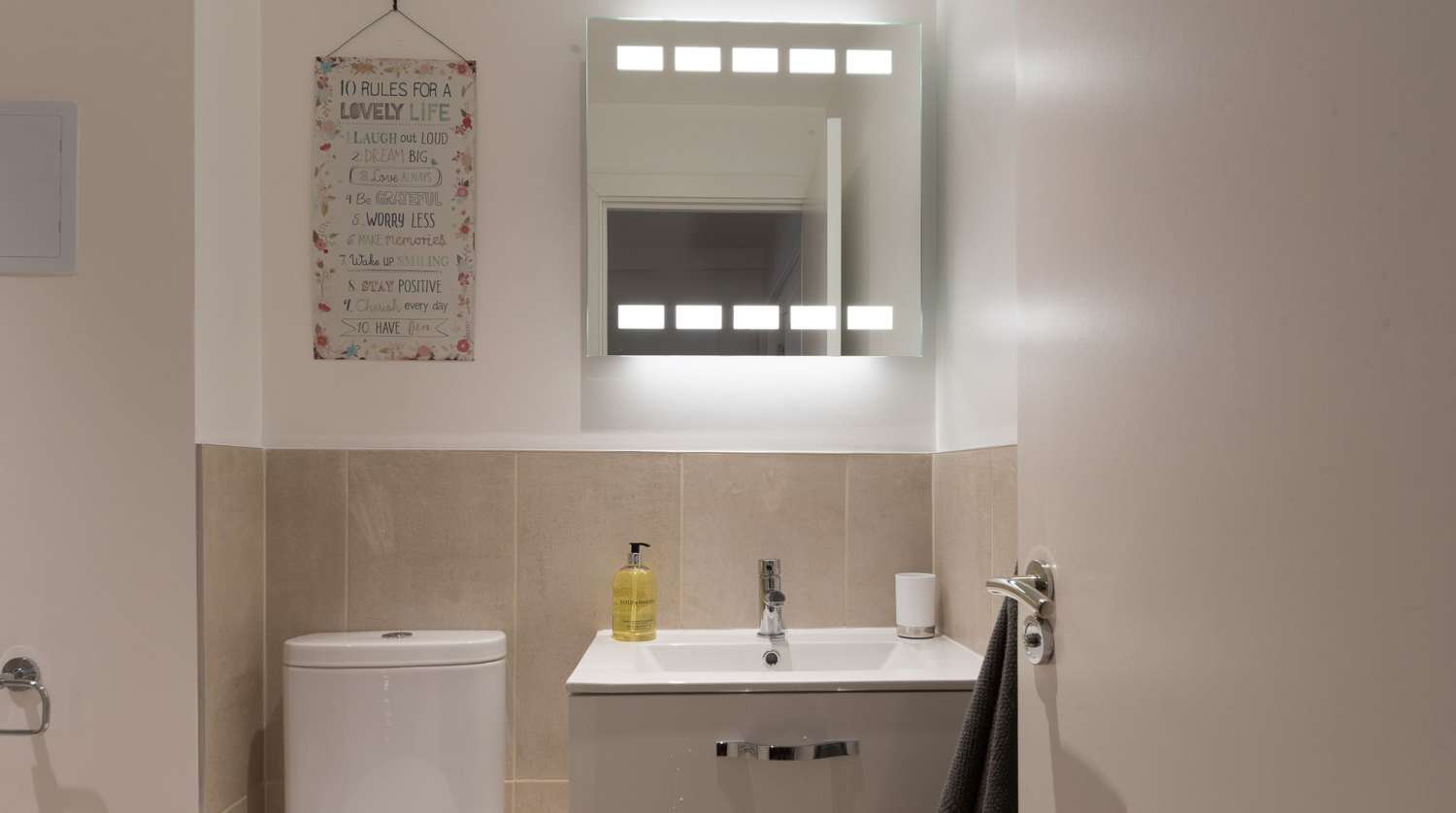 Groundfloor bathroom sink.jpg