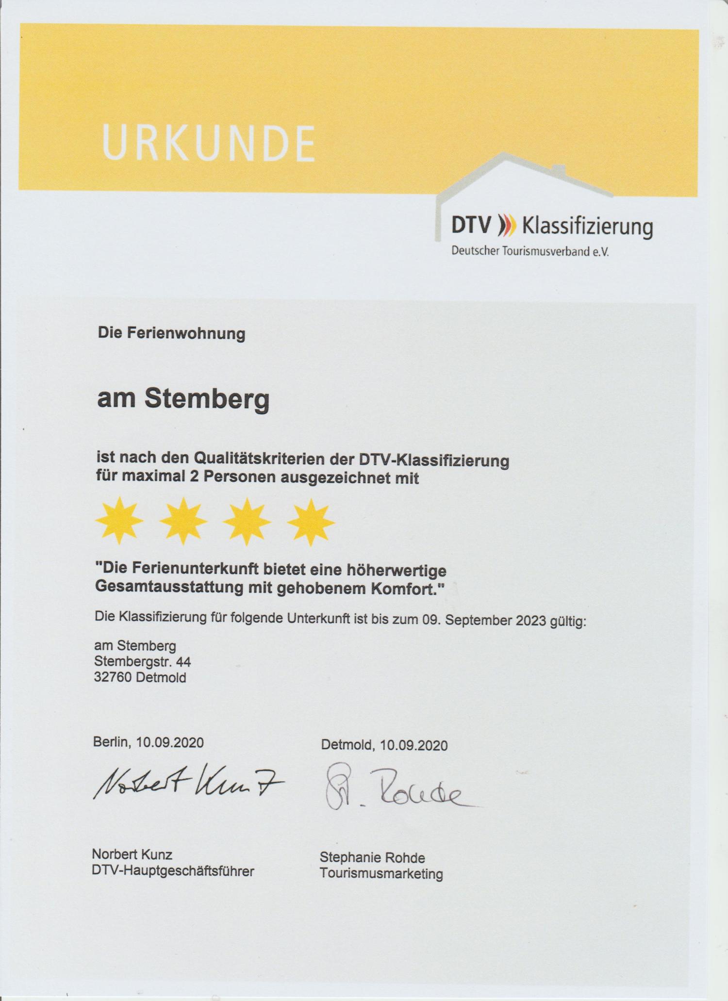 Urkunde 4 Sterne 001.jpg