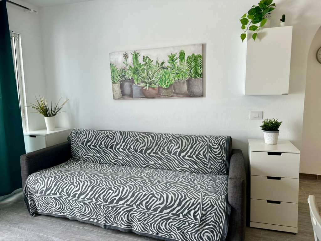 WhatsApp Image 2025-10-21 at 10.03.07.jpeg