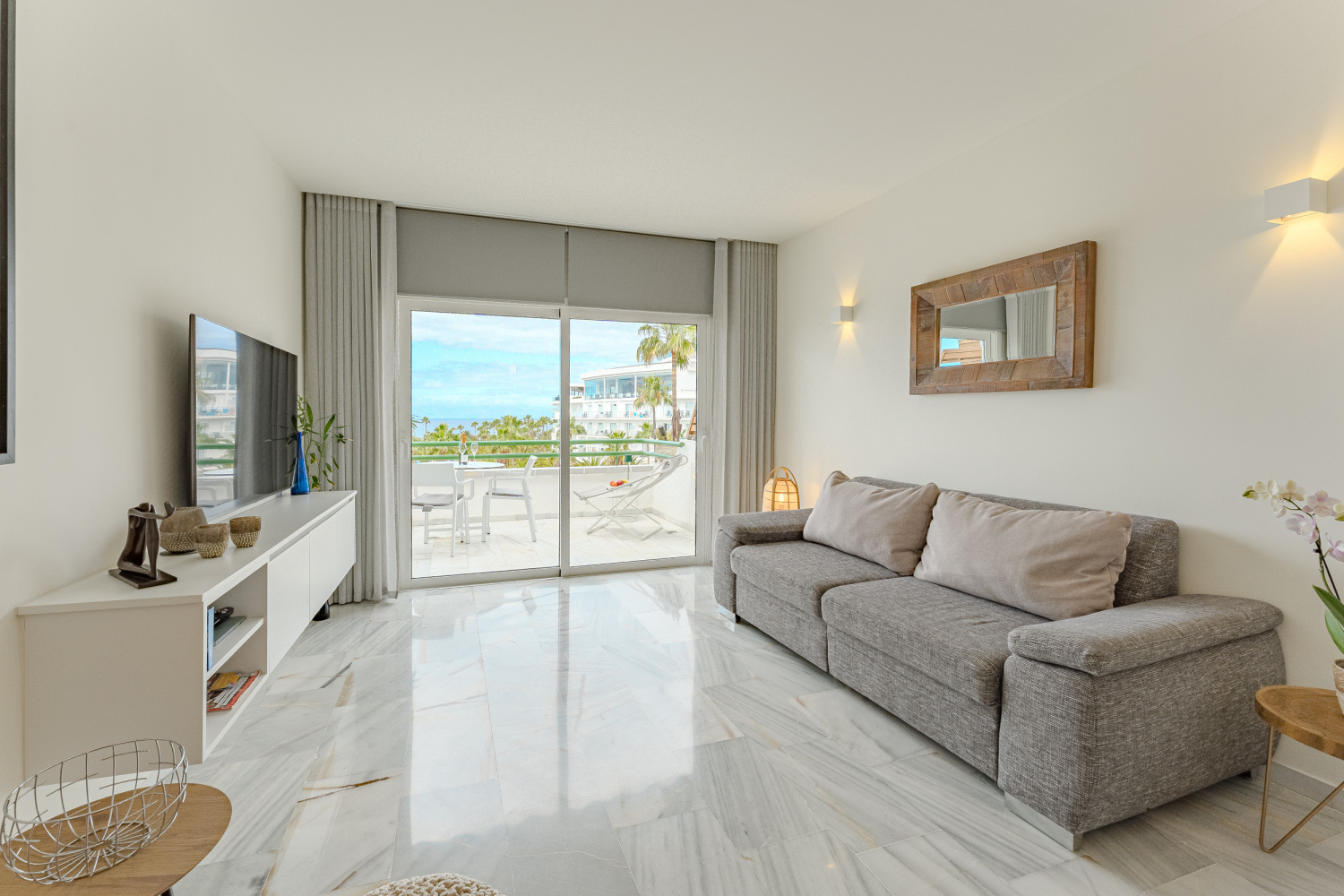 Altamira 415 6 Salon en terras.jpg