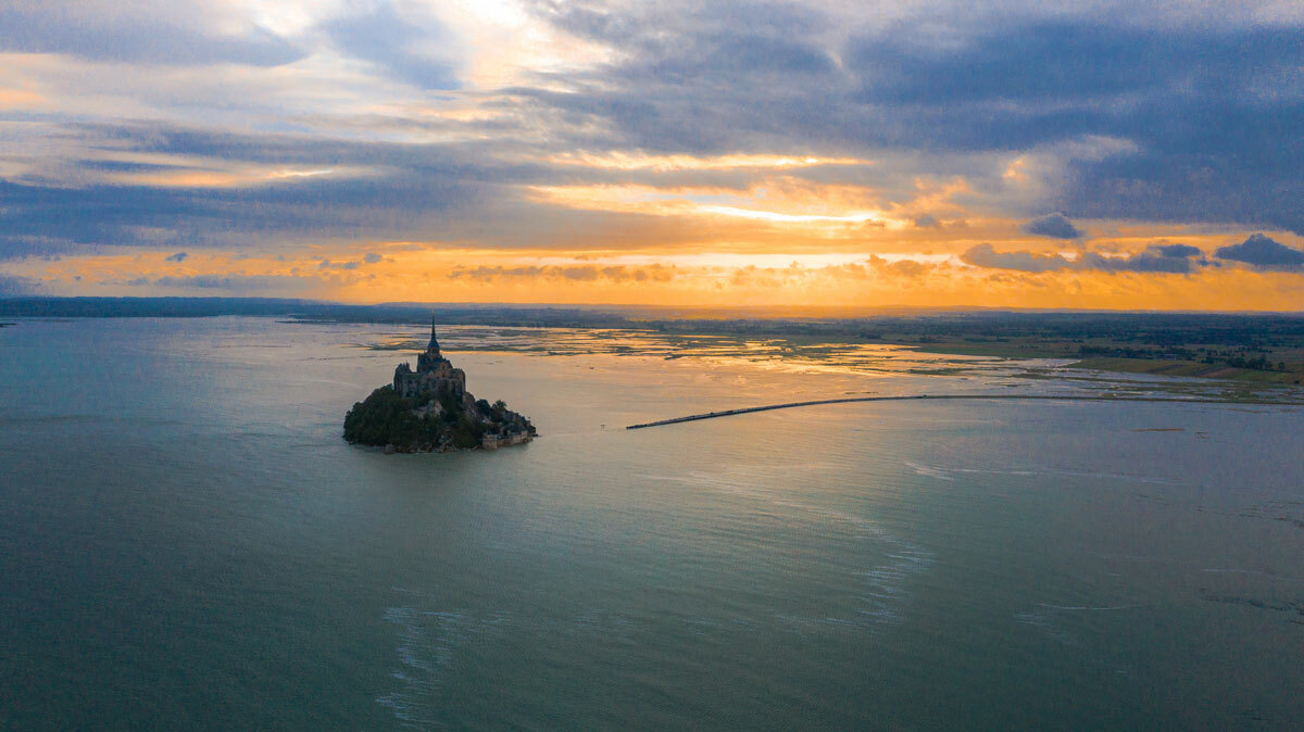 Mont-Saint-Michel_drone-1.jpg