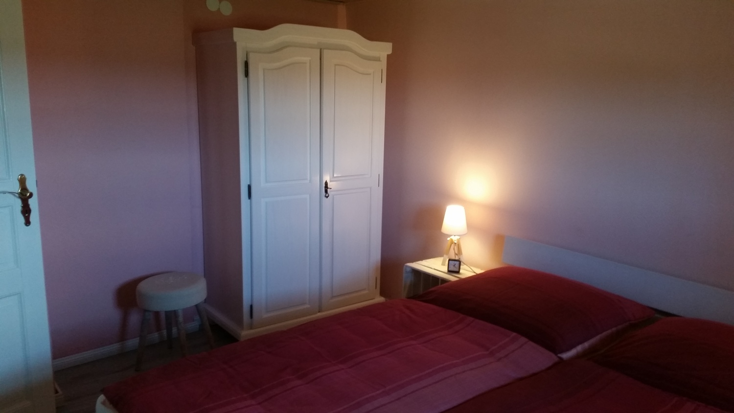 Fewo Koos Schlafzimmer.jpg