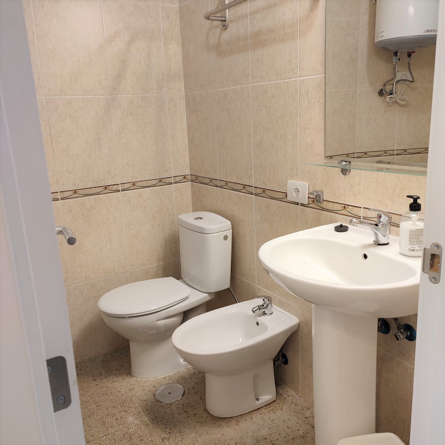 PHOTO-2022-04-13-12-36-07 (1).jpg