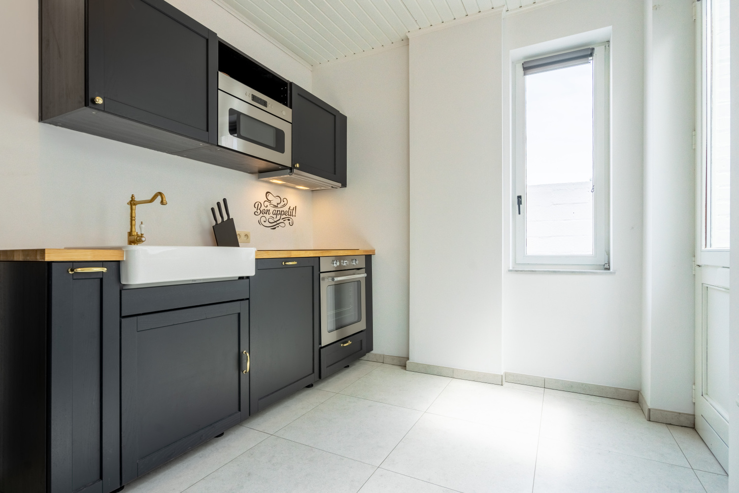 Chez Nadine Web-.jpg