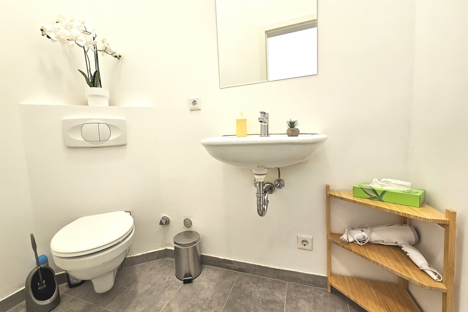 ChatGPT Image Nov 19, 2025, 12_31_15 PM.png