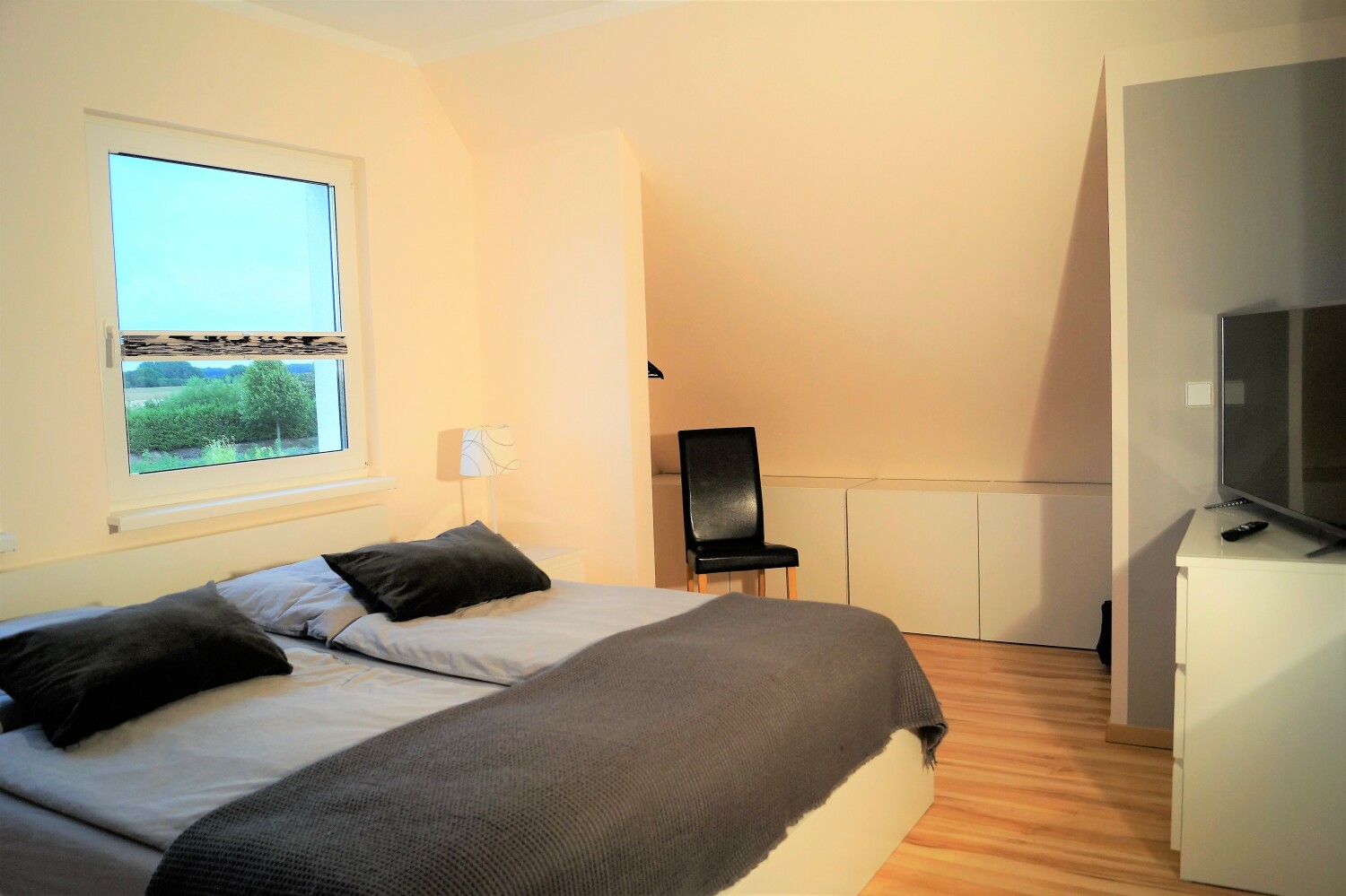 Schlafzimmer 1_final.jpg