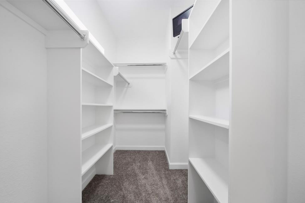 Airbnb pics  (12).png