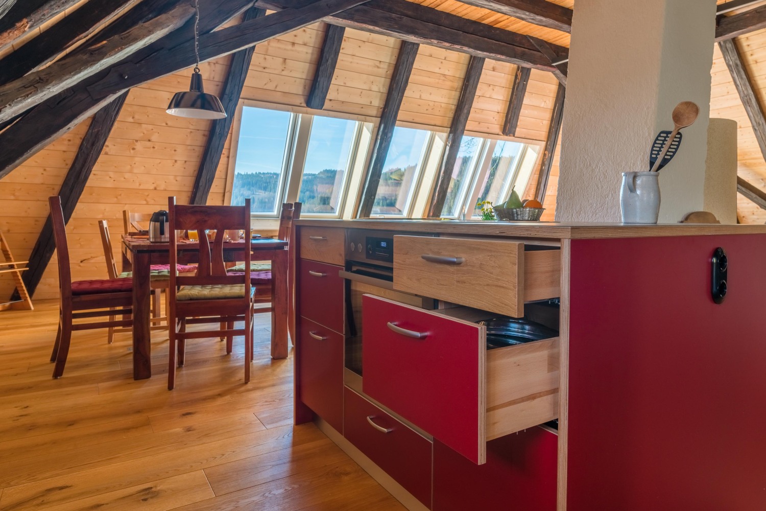 L27 Kochinsel mit Platz.jpg