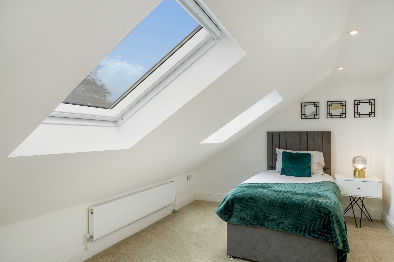 85 Harrowden Road - L8t3vGopyxuj1HQoeF8w - Copy.jpg