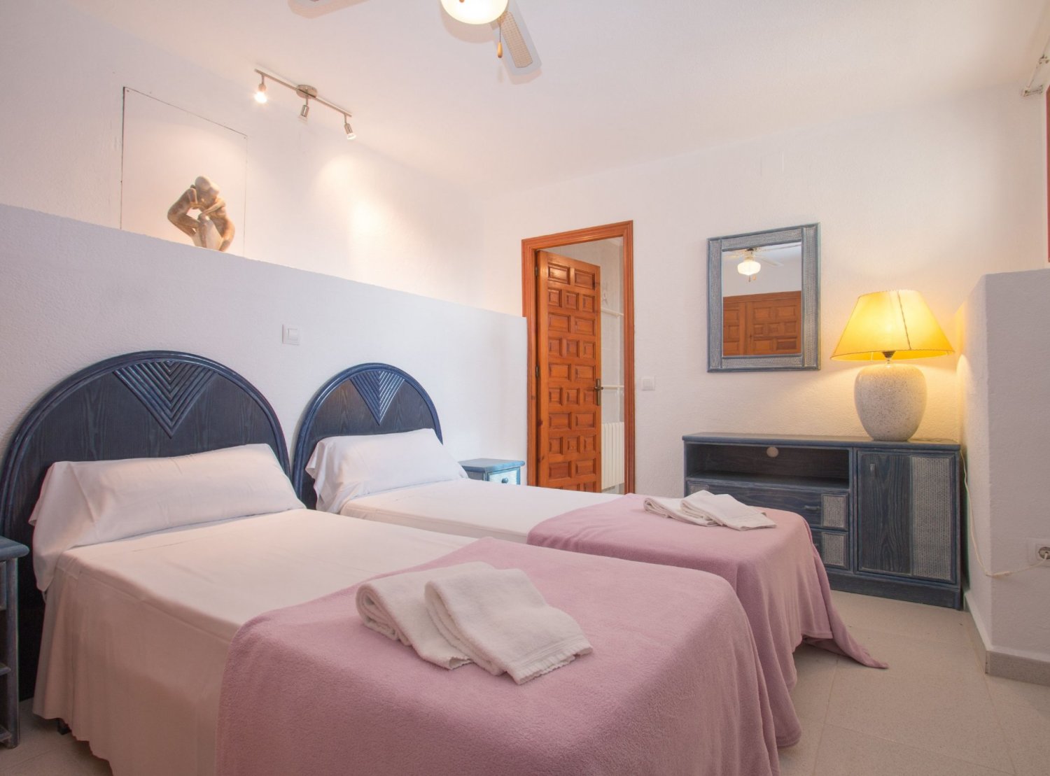 Lower apartment bedroom.jpg