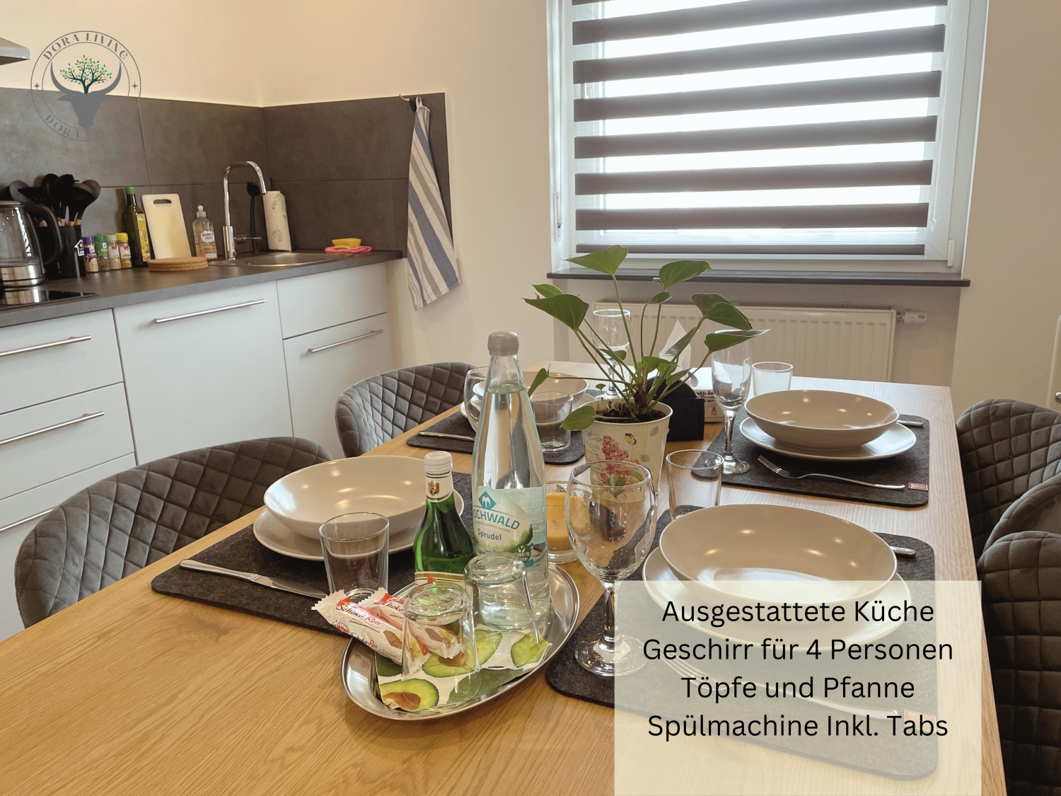 Online gedeckter Tisch 12.jpeg