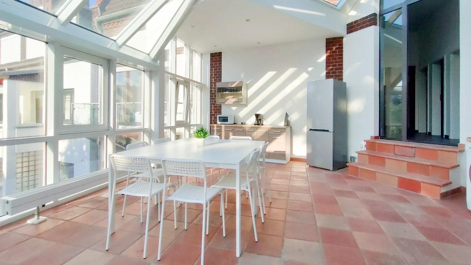 WhatsApp Image 2022-05-09 at 14.03.17 (1).jpg