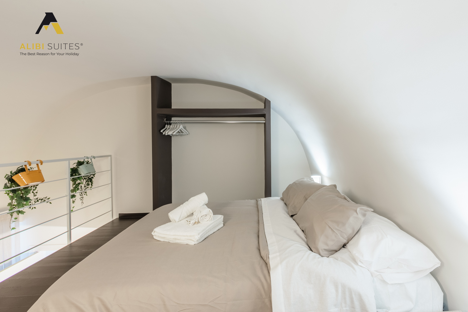 alibi suites-100-HDR.jpg