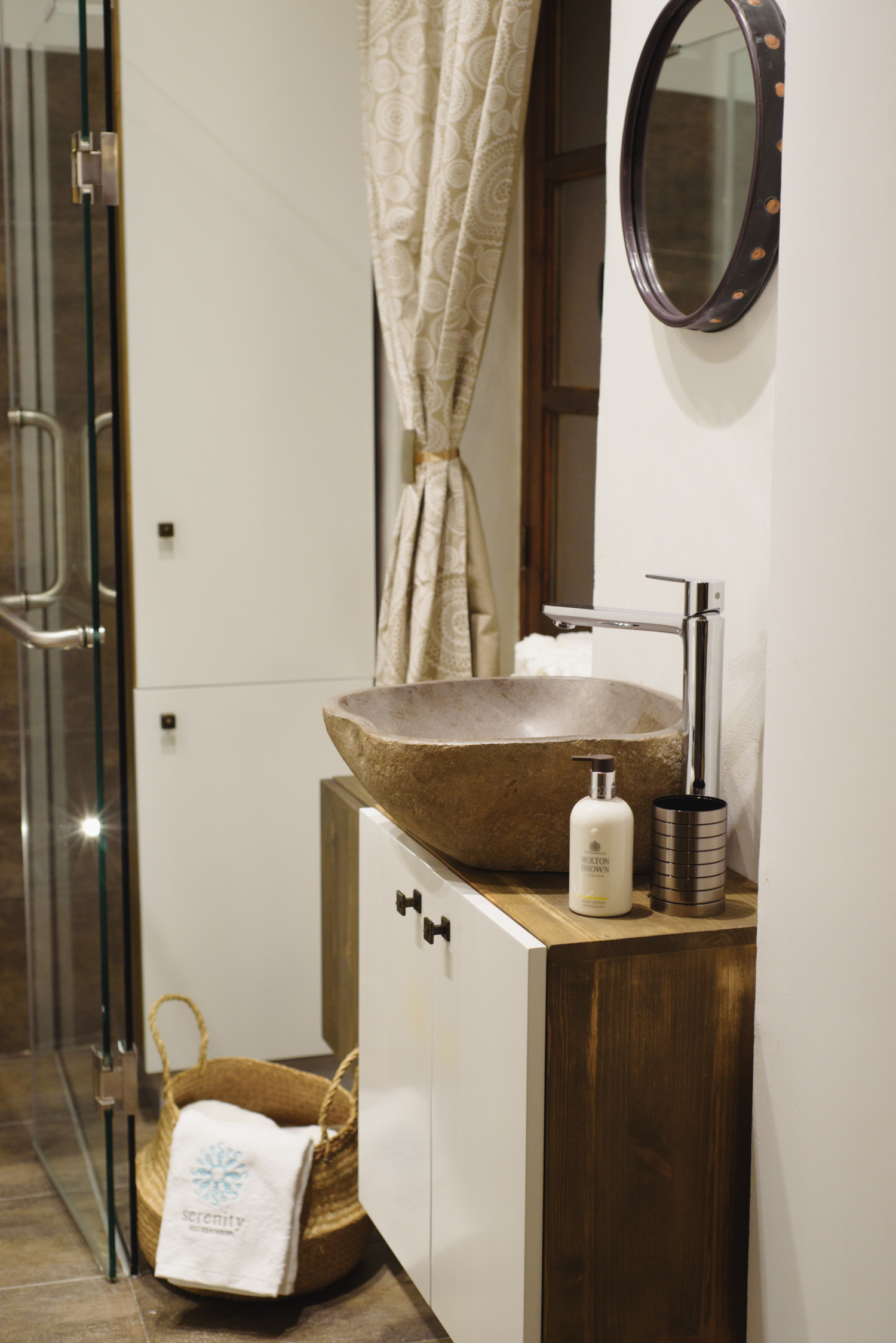 22 MAH19_1883 Serenity House.jpg