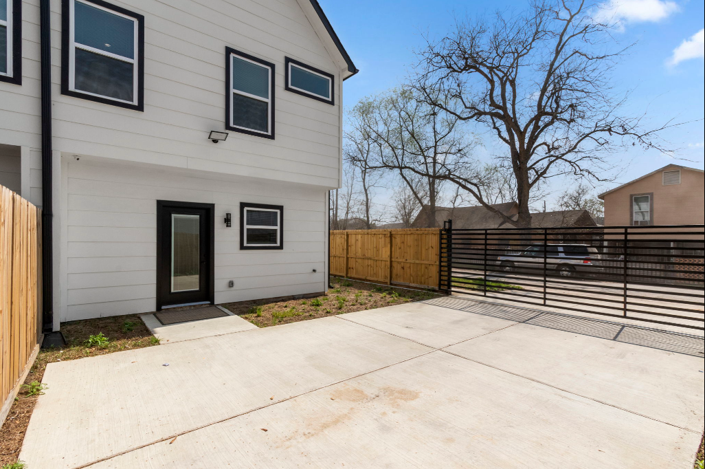 Video Screen1728638514634.png