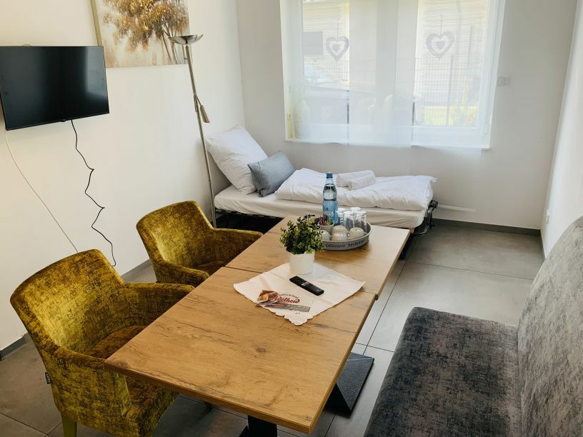 Zimmer 6_Sitzecke.jpg