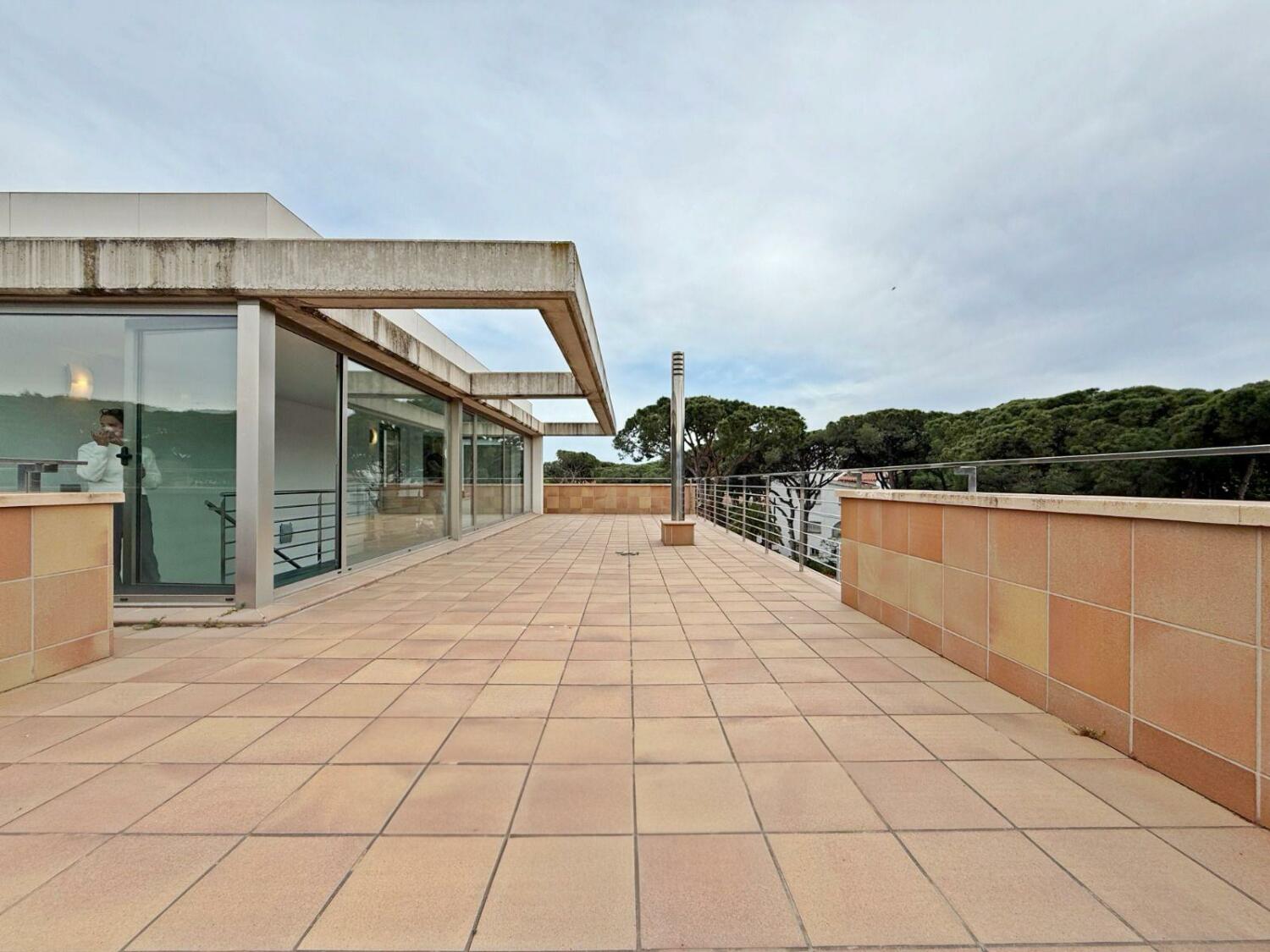 WhatsApp Image 2025-04-24 at 15.57.46 (1).jpeg