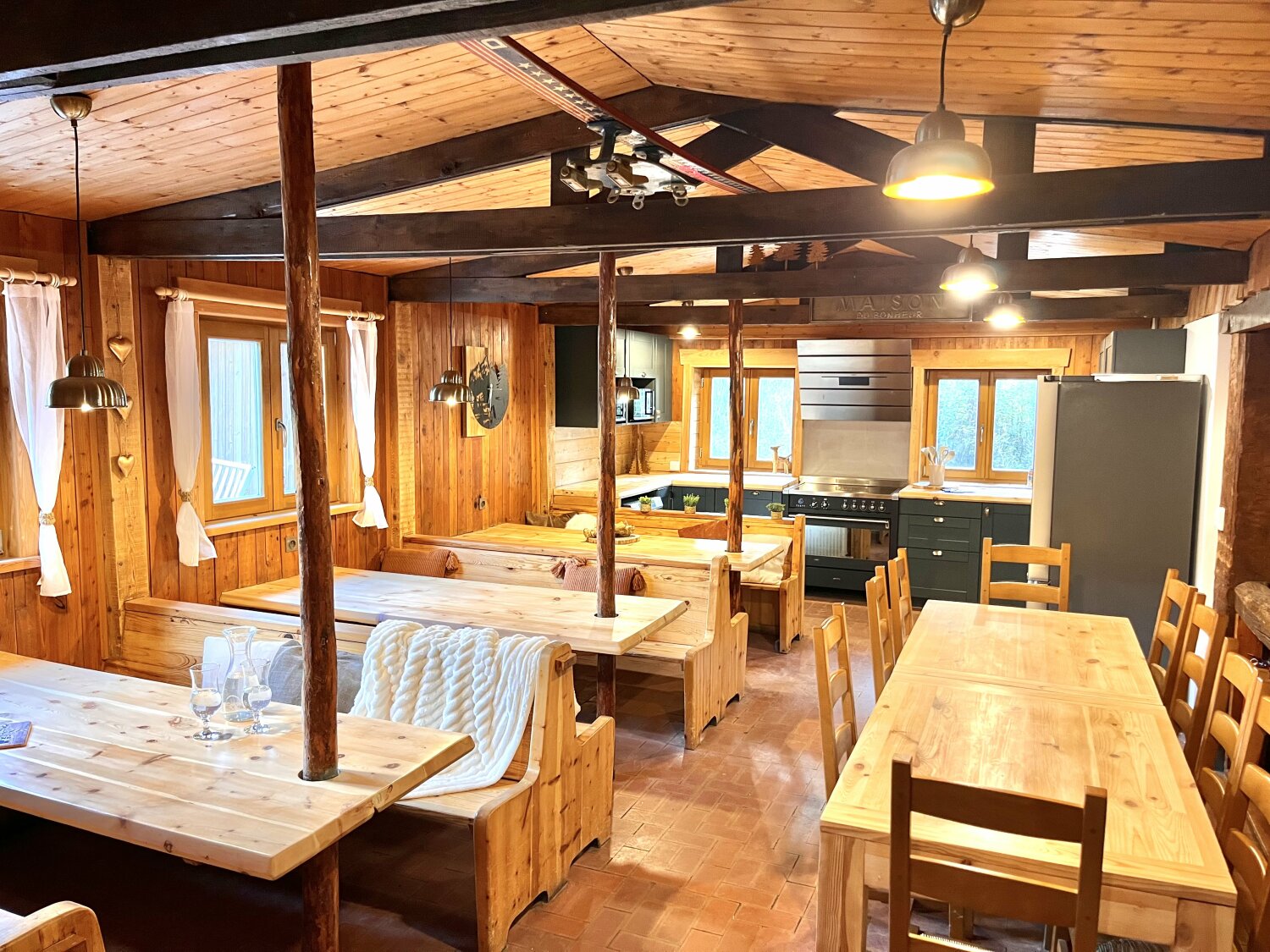 Salle à manger Loft Vars Les Lorès