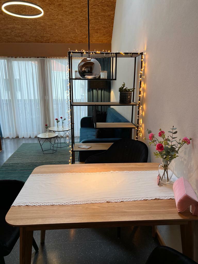 WhatsApp Image 2023-12-13 at 17.57.55 (6).jpeg