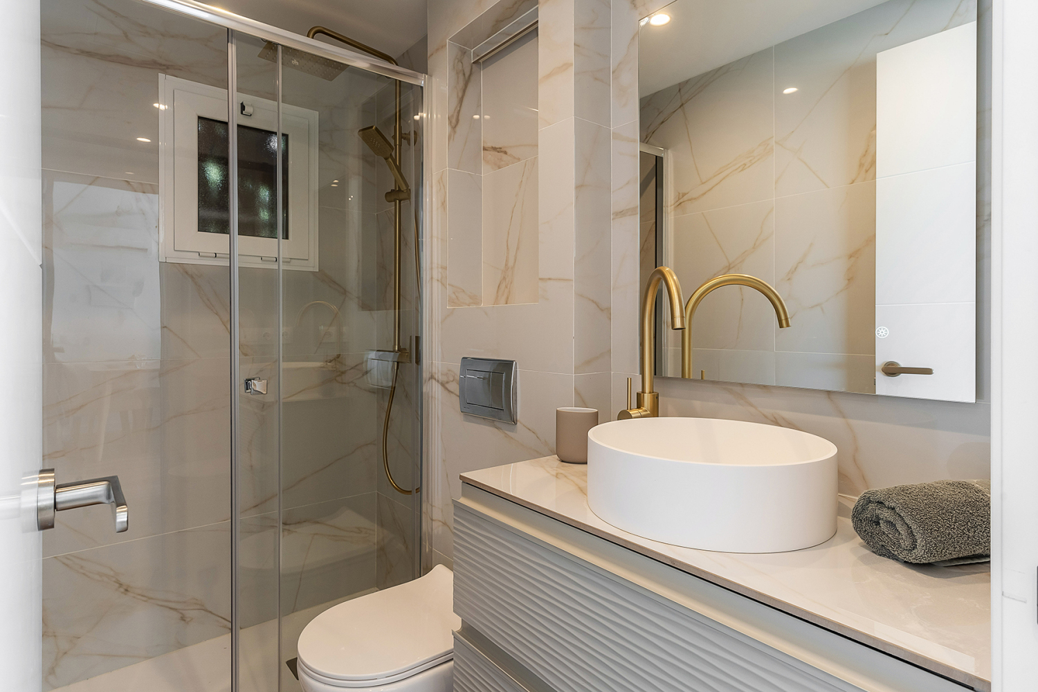 HOLIDAY Jijo 3 WEB (16).jpg