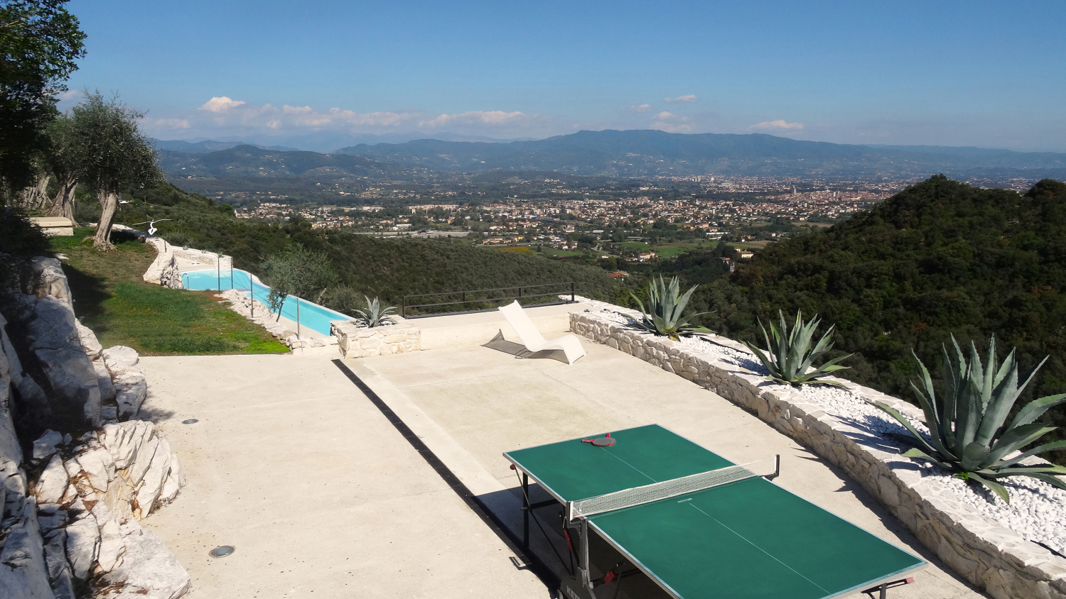 OUTSIDE AREA  (15).jpg