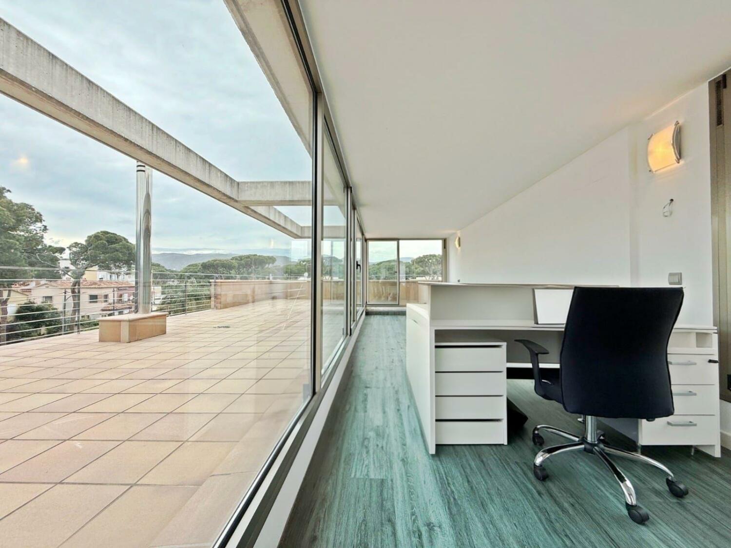 WhatsApp Image 2025-04-24 at 15.57.46.jpeg