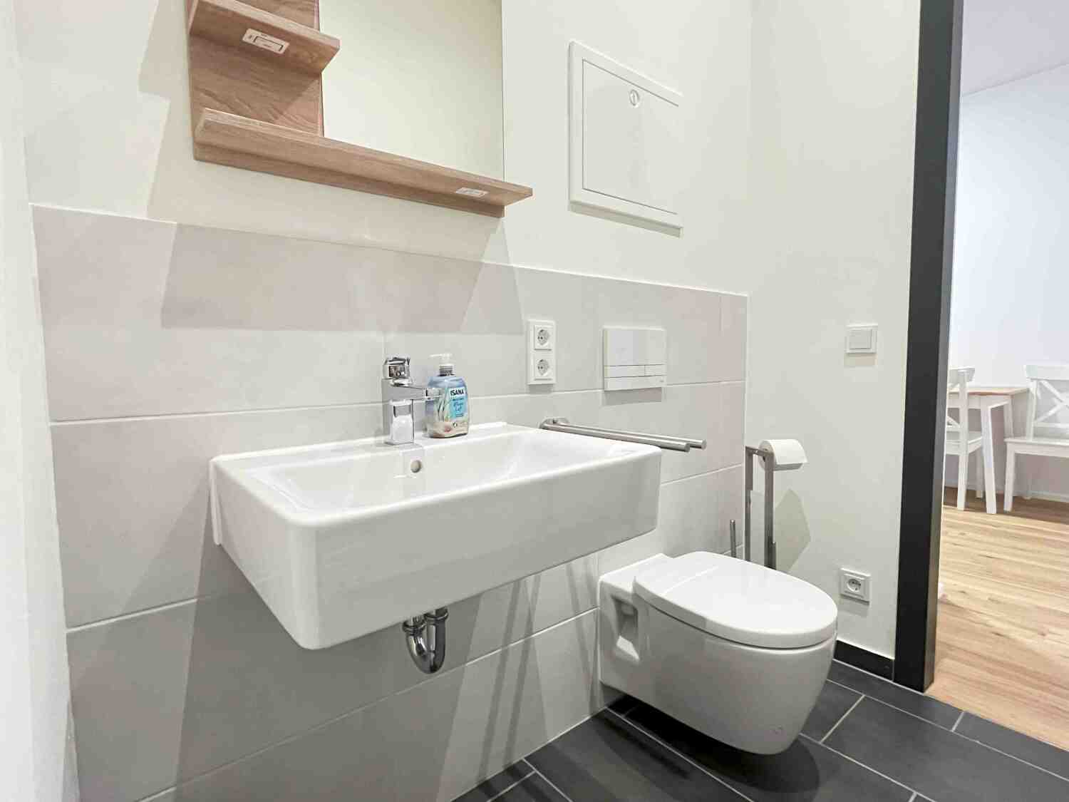 AM1013_Mildred-Scheel-Straße 2a, 92224 Amberg (10).jpg