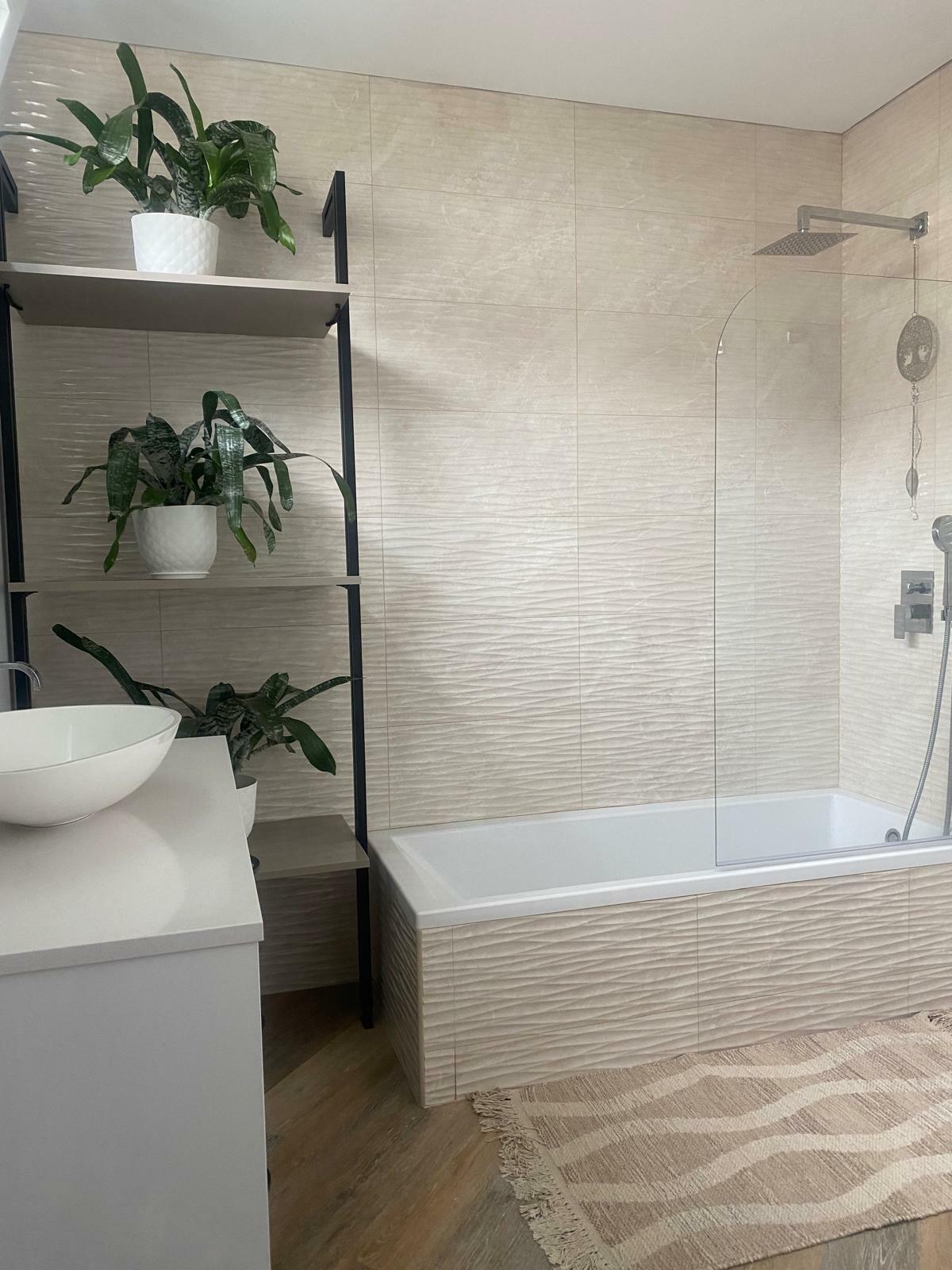 WhatsApp Image 2024-11-22 at 16.25.49 (2).jpeg